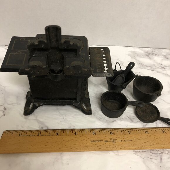 Vintage Antique Dollhouse Miniature Queen Cast Iron Stove with Accessories - Picture 6 of 9